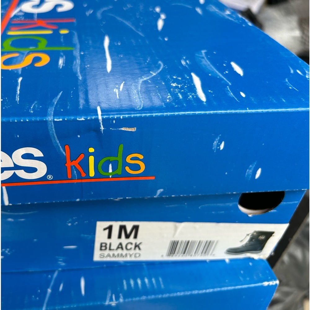 Kids boots